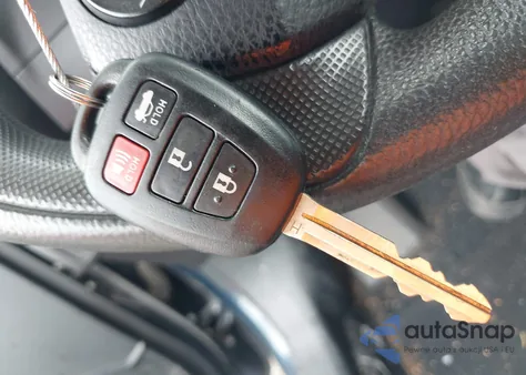 2018 Toyota Corolla Le из США, поврежденный, VIN 2T1BURHEXJC003674